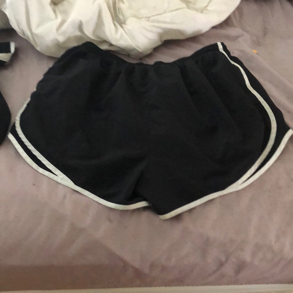 Trio of Nike shorts. - Picture 4 of 4